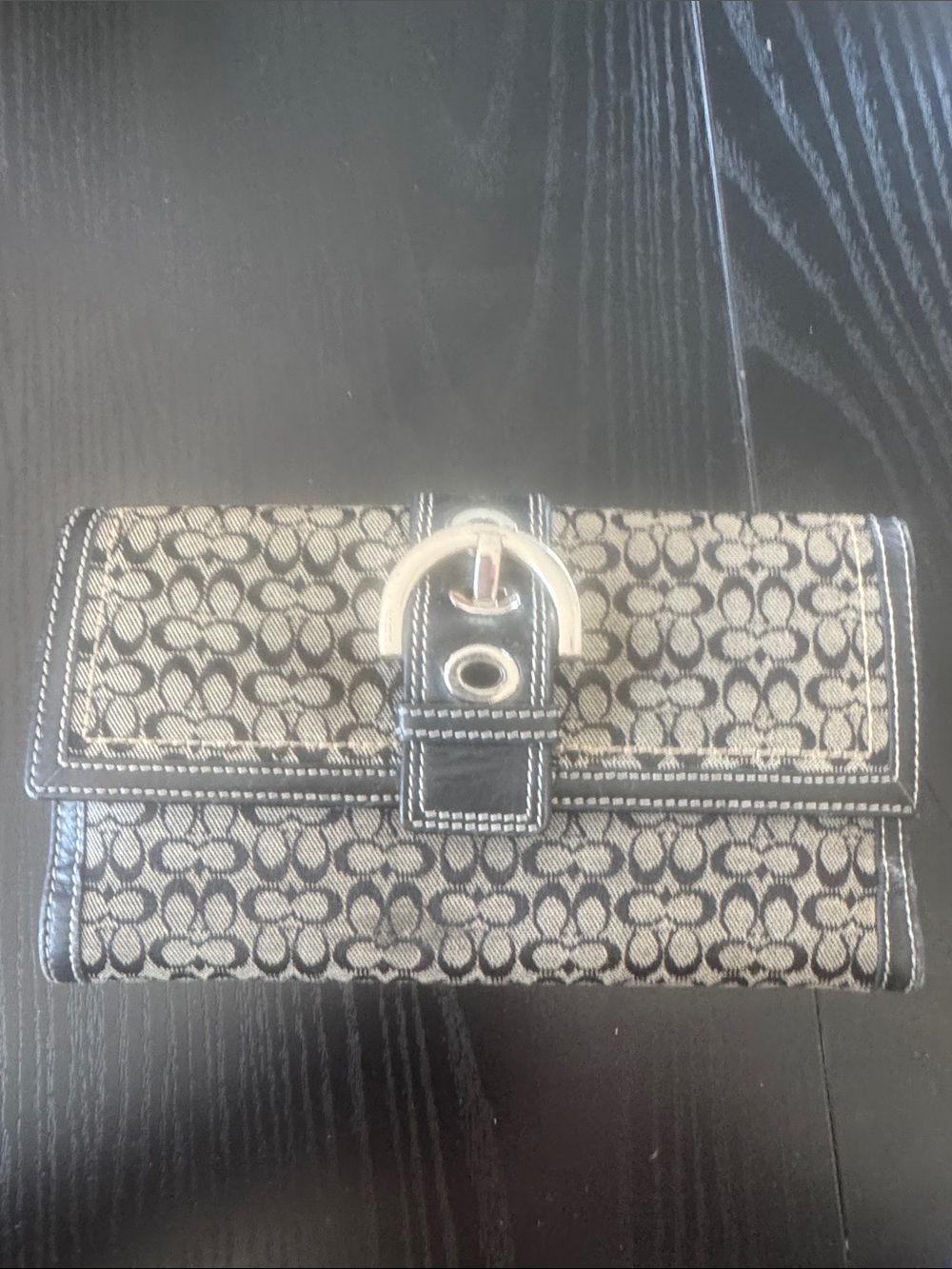 Coach Black and Cream Signature Buckle Wallet